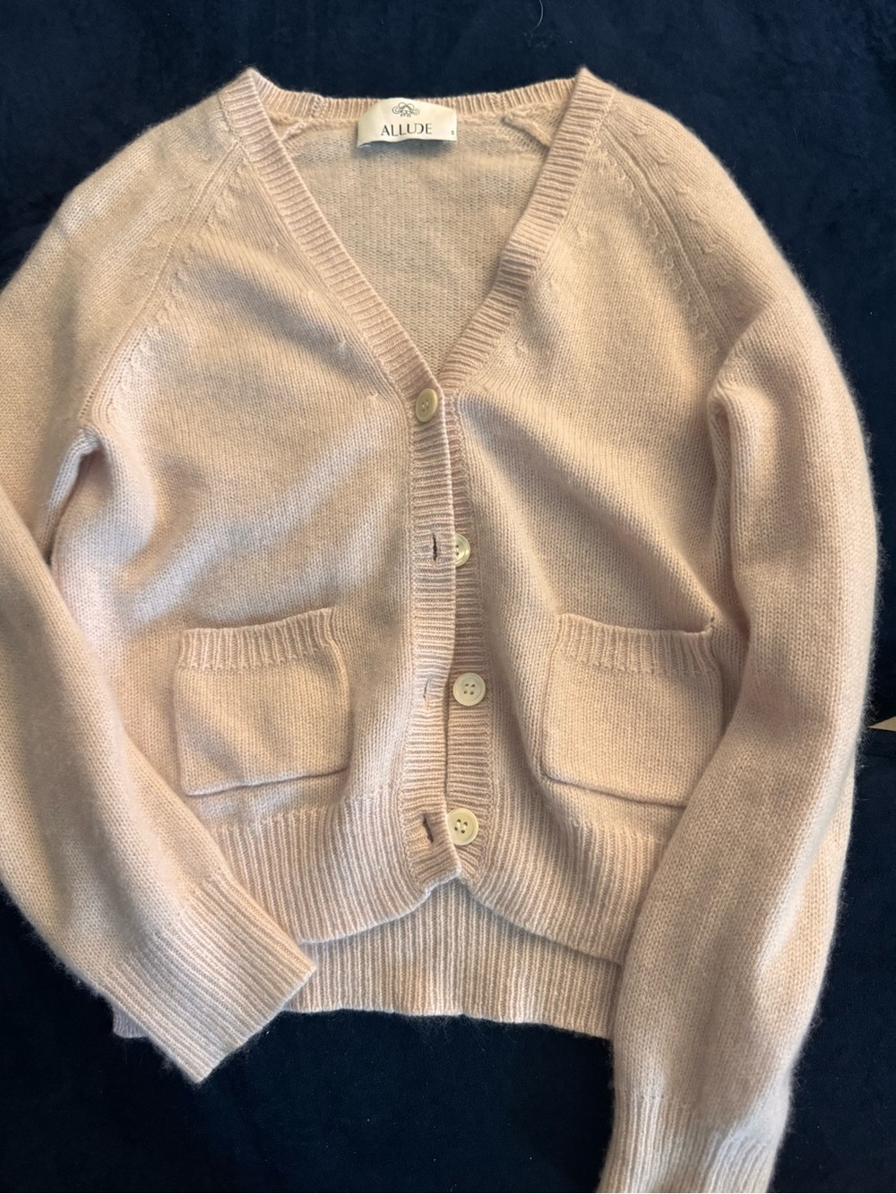 Allude Cardigan